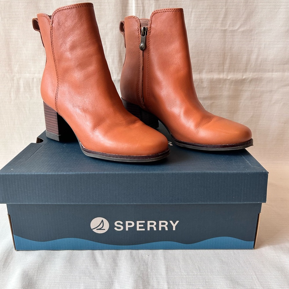 Sperry Women's Brown Ankle Booties